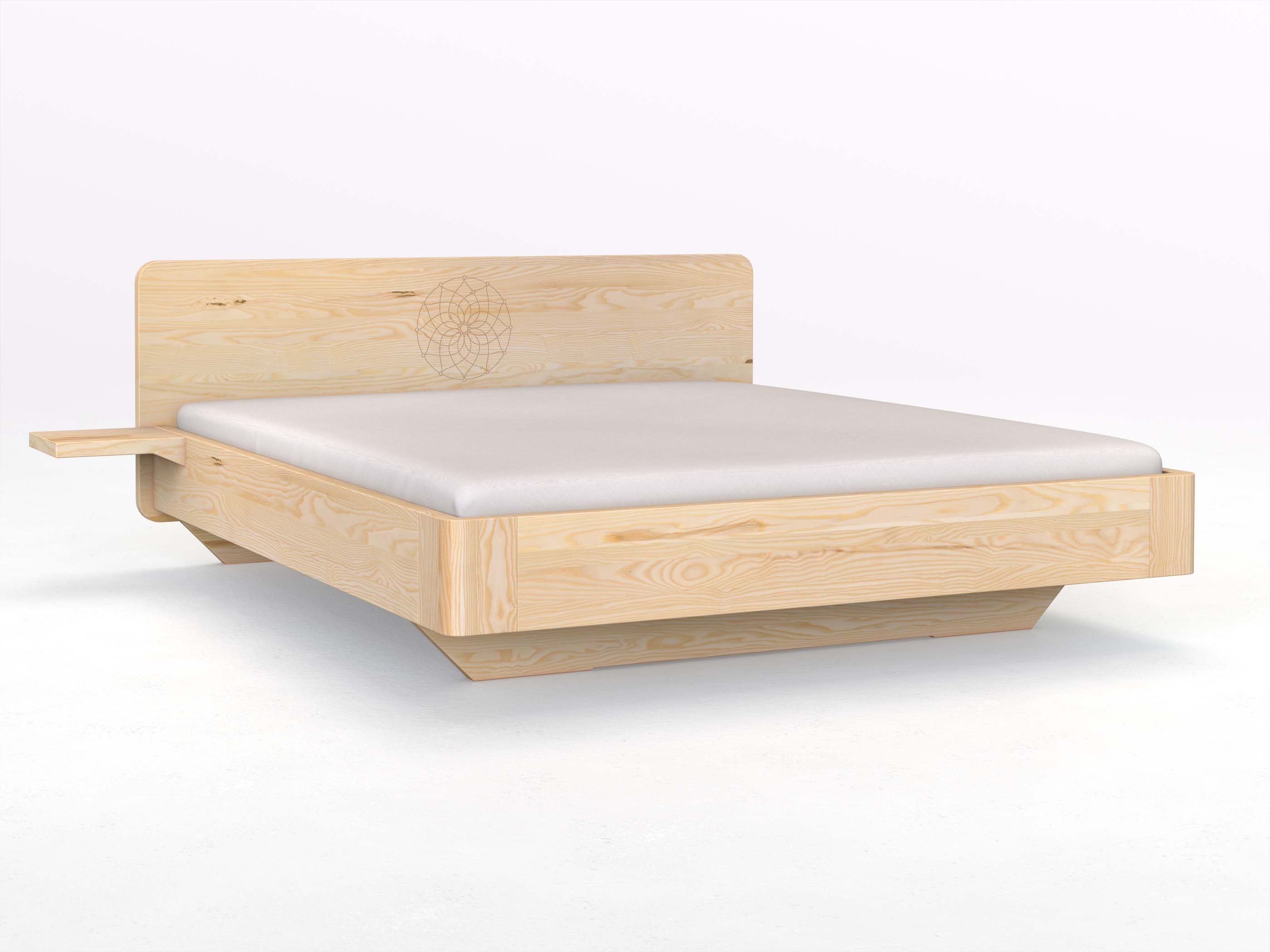 Eschenbett „Clara“ mit 2 Ablagen und der Gravur „Traumfänger“