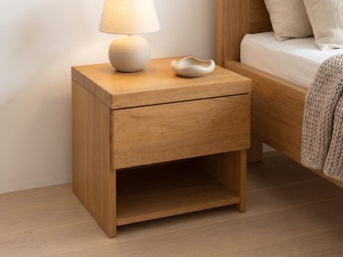 Nachttisch aus Zirbenholz mit Lade