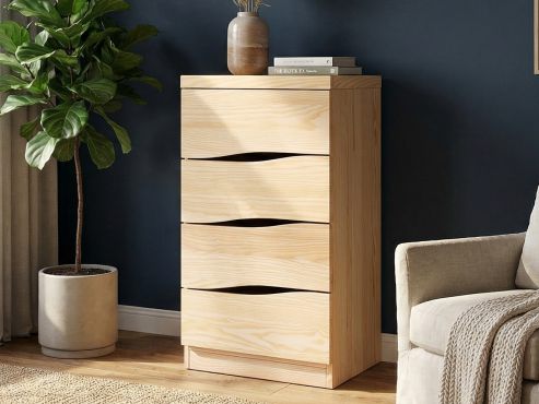 Eckige Kanten – Eschenkommode „Astrid“ Detail