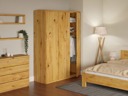 Wildeichenschrank „Egon“, 3-türig, Höhe 220 cm, Griffausführung „Patrizia“, Inneneinrichtung: A