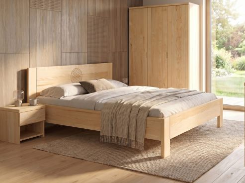 Eichenschlafzimmer mit Massivholzbett "Blume des Lebens"