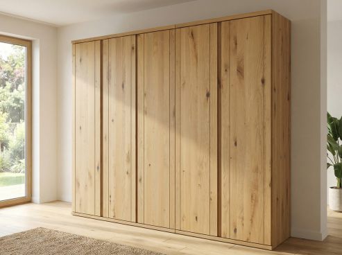 Wildeichenschrank Hell „Romana“, 5-türig, Höhe 220 cm, Griffausführung „Heidi“