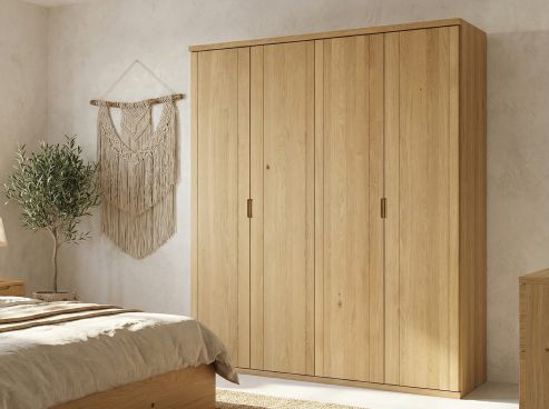 Eichenschrank Hell „Egon“, 4-türig, Höhe 220 cm, Griffausführung „Patrizia“