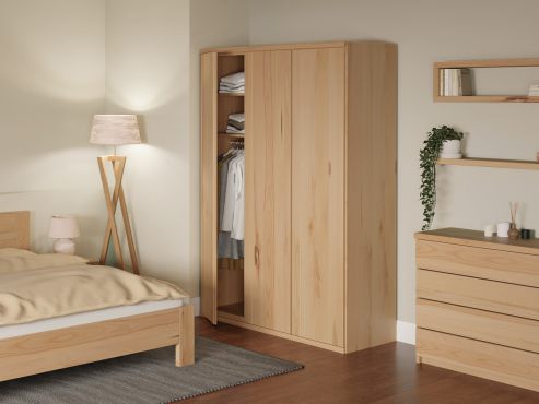 Buchenschrank „Egon“, 3-türig, Höhe 220 cm, Griffausführung „Patrizia“, Inneneinrichtung: A