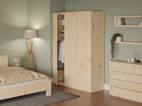 Zirbenschrank „Egon“, 3-türig, Höhe 220 cm, Griffausführung „Patrizia“, Inneneinrichtung: A