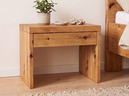 Nachttisch aus Zirbenholz mit Lade