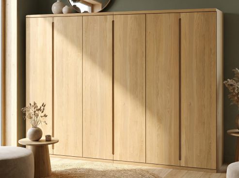 Eichenschrank Hell „Valentin“, 6-türig, Höhe 220 cm, Griffausführung „Patrizia“