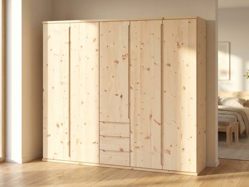 Zirbenschrank „Valentin“, 5-türig, Höhe 220 cm, Griffausführung „Lukas“, Inneneinrichtung: E