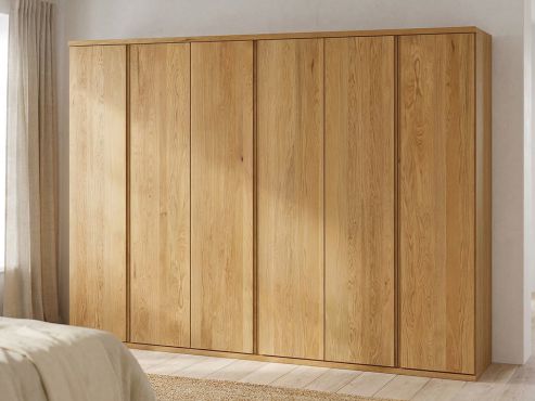 Eichenschrank „Valentin“, 6-türig, Höhe 220 cm, Griffausführung „Patrizia“