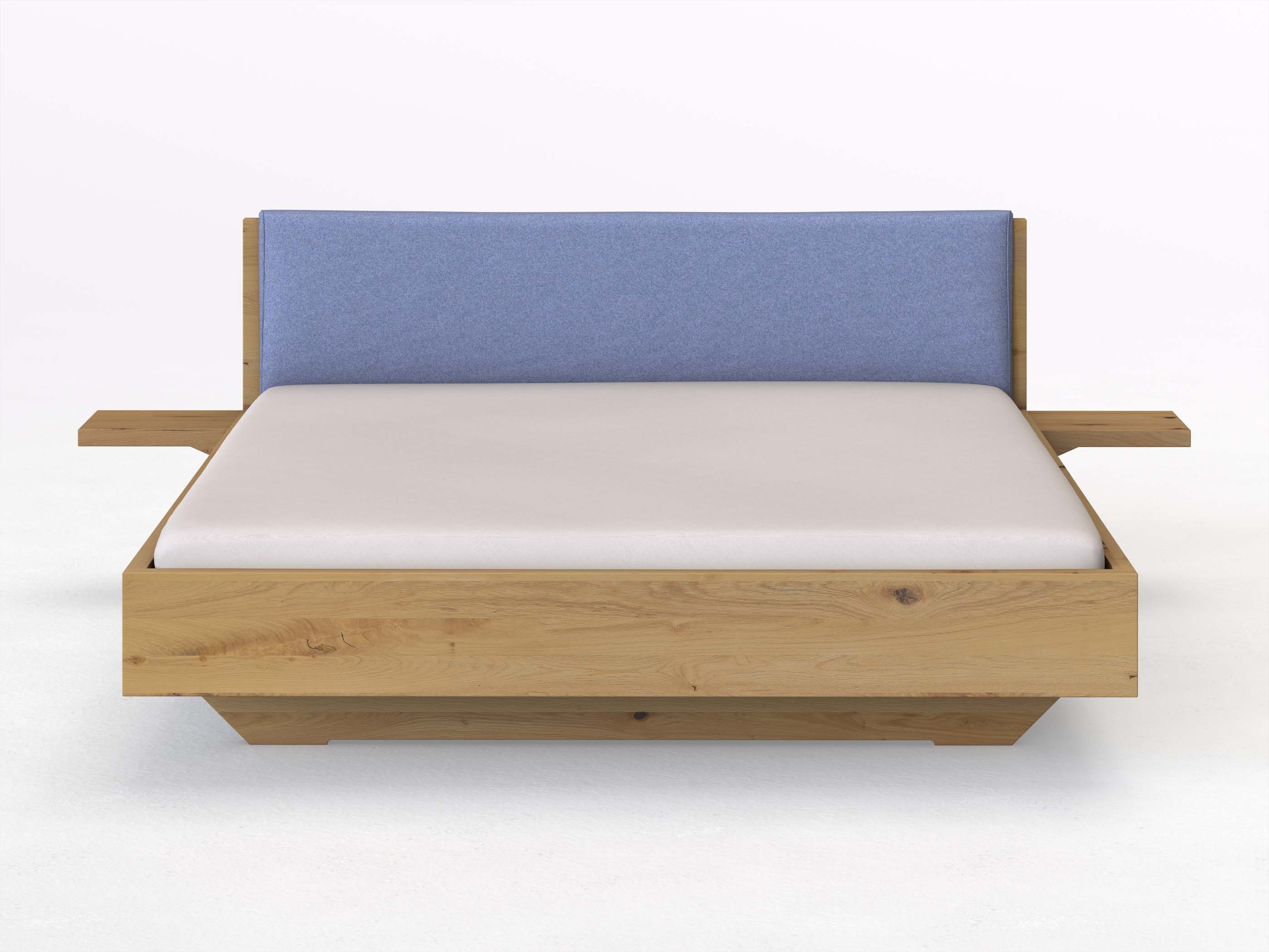 Wildeichenbett Hell „Lukas“ in 180 x 200 cm mit 2 Ablagen und Stoffkopfteil - Stoff: Schafschurwolle „Fischgrät“ in der Farbe Kornblume