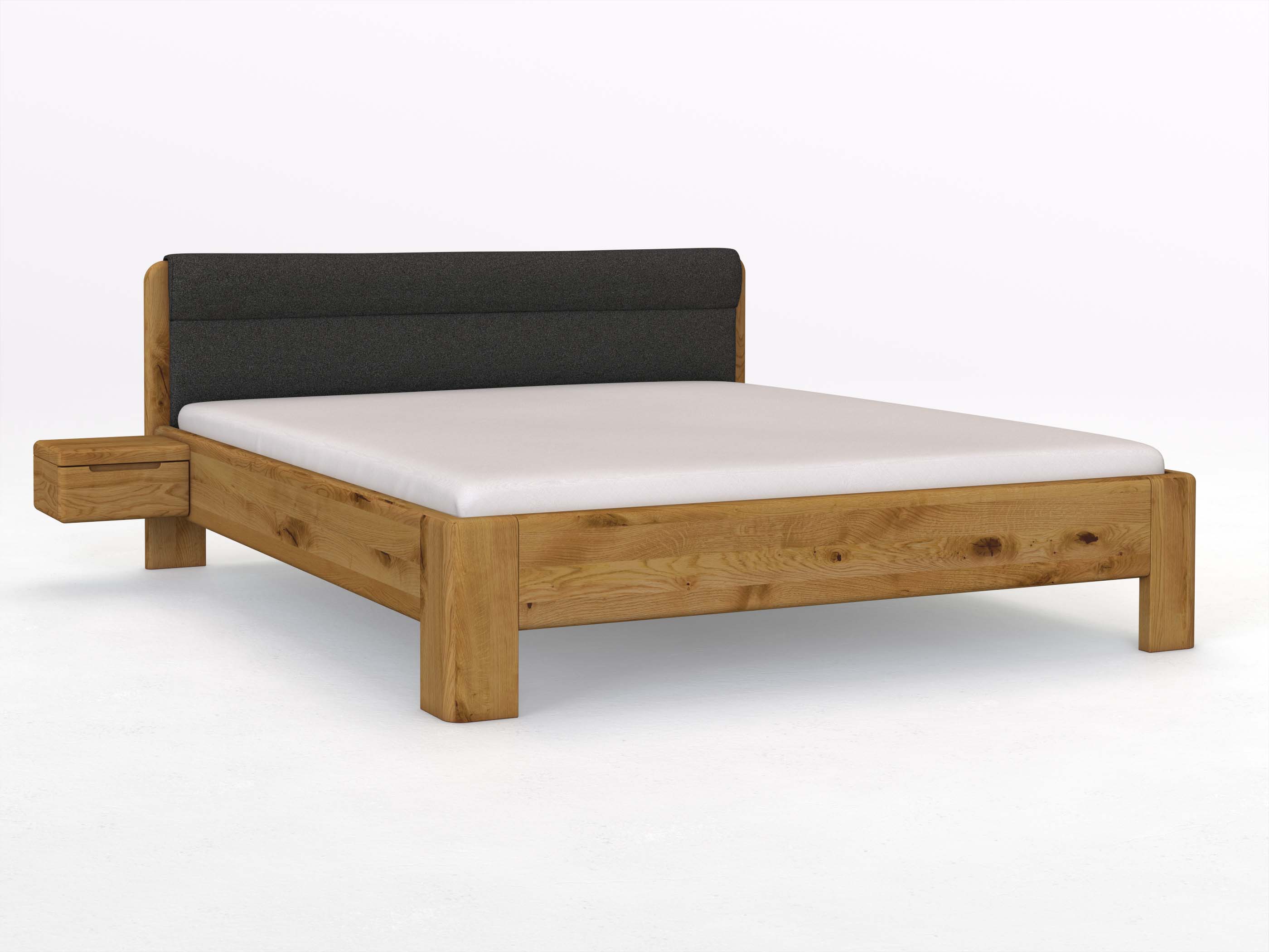 Wildeichenbett „Niklas“ in 180 x 200 cm mit 2 Nachttischen - Griff: Griffleiste B und mit Stoffkopfteil - Stoff: Schafschurwolle „Loden“ in der Farbe Anthrazit