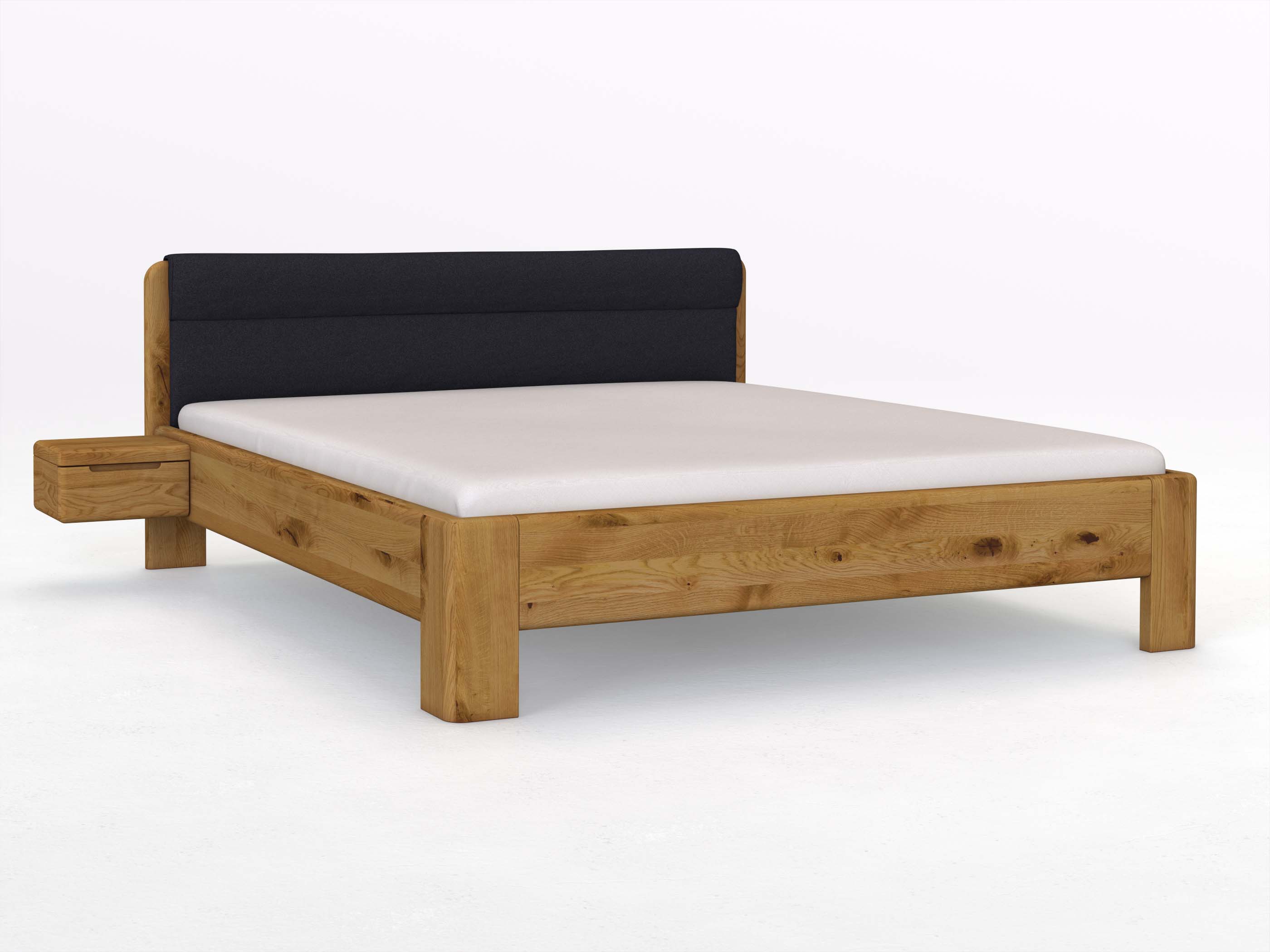 Wildeichenbett „Niklas“ in 180 x 200 cm mit 2 Nachttischen - Griff: Griffleiste B und mit Stoffkopfteil - Stoff: Schafschurwolle „Loden“ in der Farbe Nachtblau