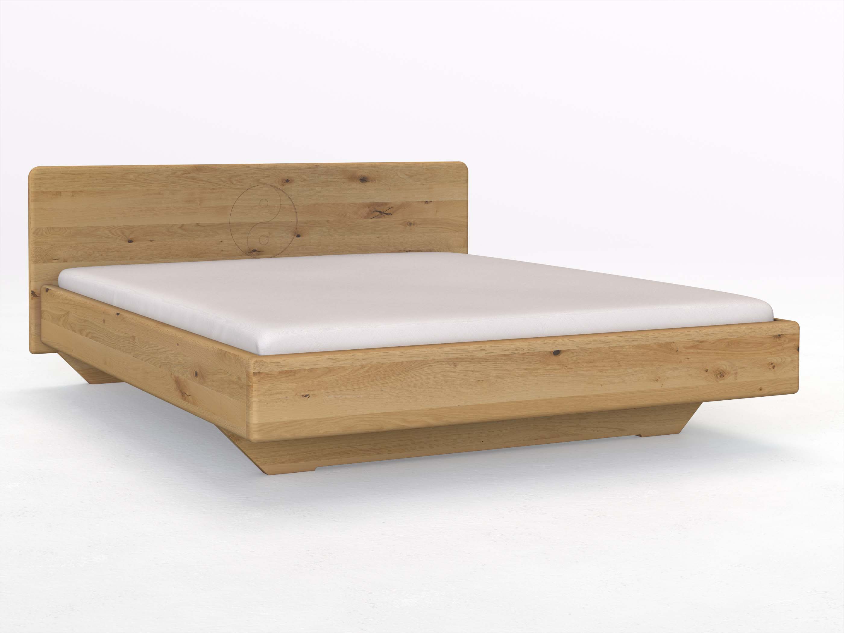 Wildeichenbett Hell „Valentina“ mit der Gravur „Yin + Yang“