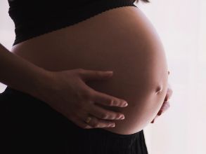 Besser schlafen in der Schwangerschaft: 8 Tipps fÃ¼r Schwangere
