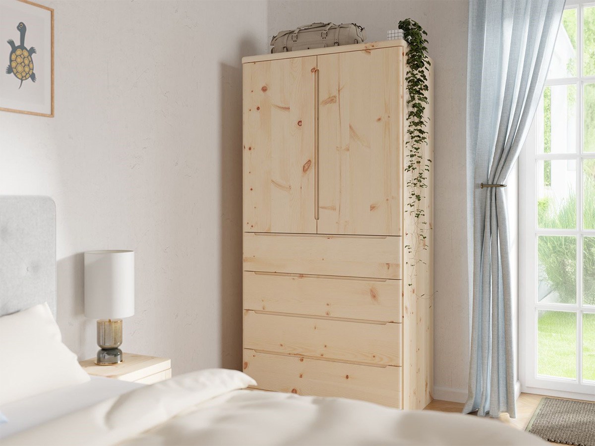 Zirbenschrank 