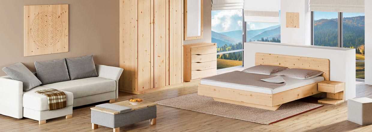 Zirbenbett, Schlaffzimmer mit Massivholzmöbel